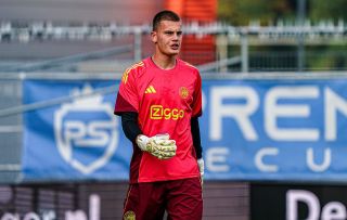 @joeri_heerkens from @afcajax www.upgloves.cz www.upgloves.sk #upgloves #upglovesgoalkeeper #kapus #golman...