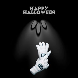 Happy Halloween Goalkeepers🎃🧤 #upgloves #upgteam #goalkeepers #footballgoalkeeper #halloween #goalkeeperlife...